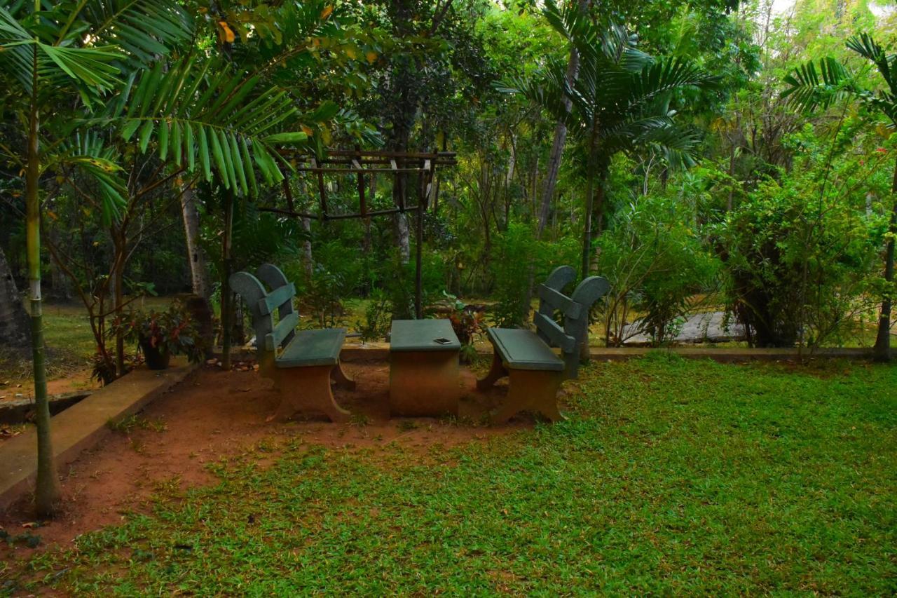 אודוואלאווה Leesa Villa Safari Resort מראה חיצוני תמונה